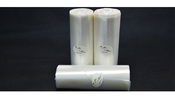 玉米不但能用來吃（chī），居然還能作生物降解塑料的材料（liào）